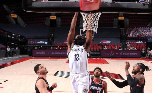 开云官网-三巨头有多香?湖勇举步维艰 篮网依旧高歌猛进